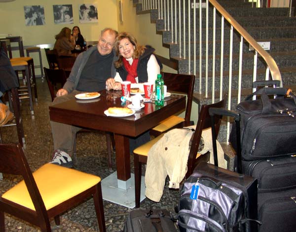 Joan and Ueli with Hand Luggage in Zuerich