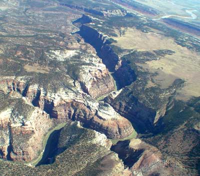 Yampa River carving the Dinosaur NP