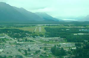 Approach across Palmer to the airport